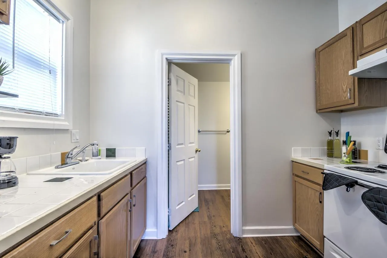 Renovated Bright 1 Bedroom In The Heart Of Capitol Hill - Apt B Seattle United States