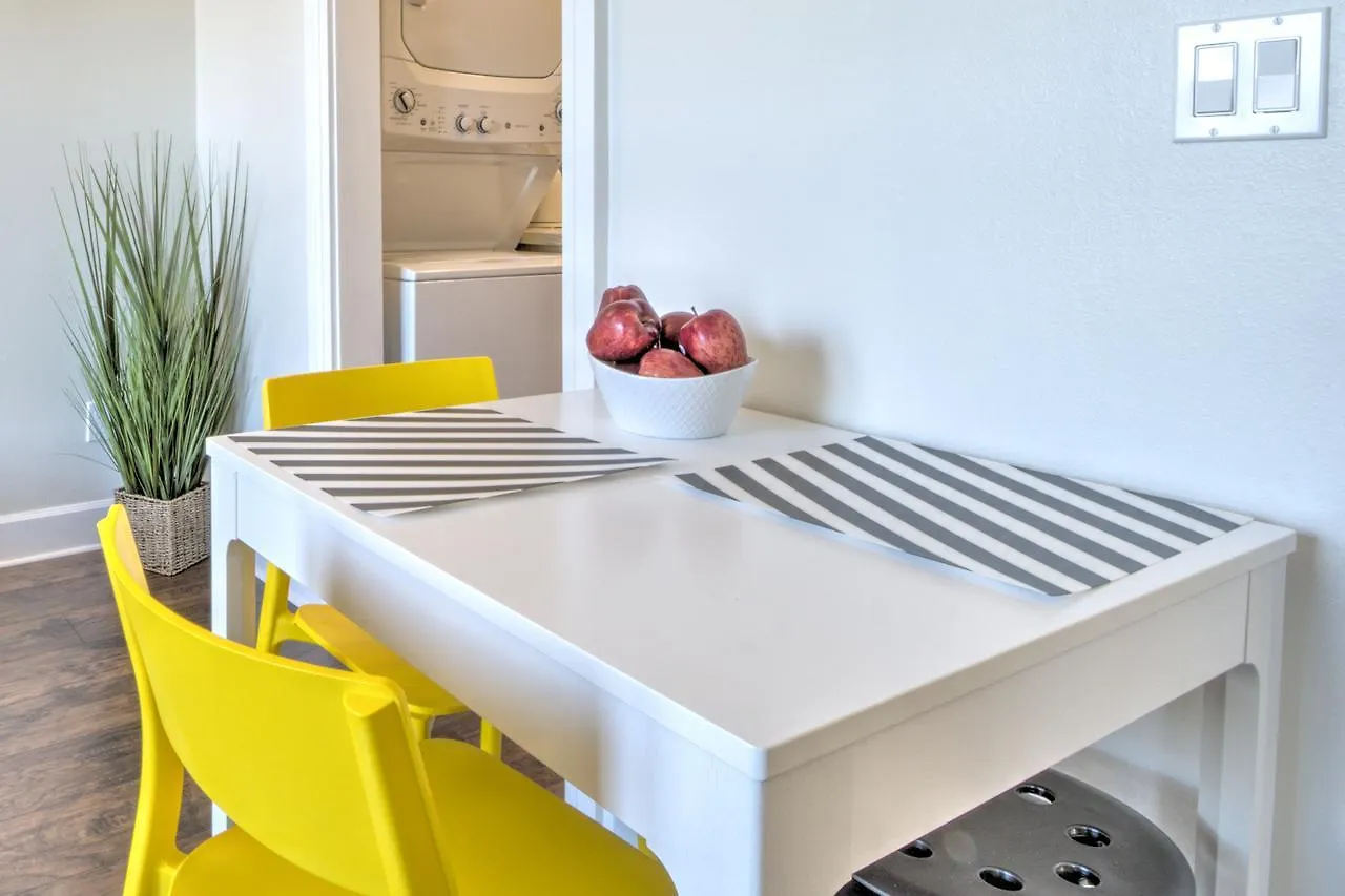 Apartment Renovated Bright 1 Bedroom In The Heart Of Capitol Hill - Apt B Seattle United States